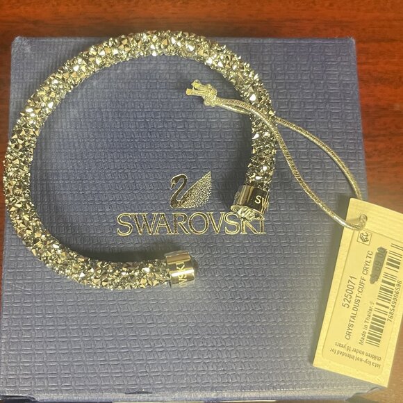Swarovski Crystal Cuff Bangle - Picture 1 of 6